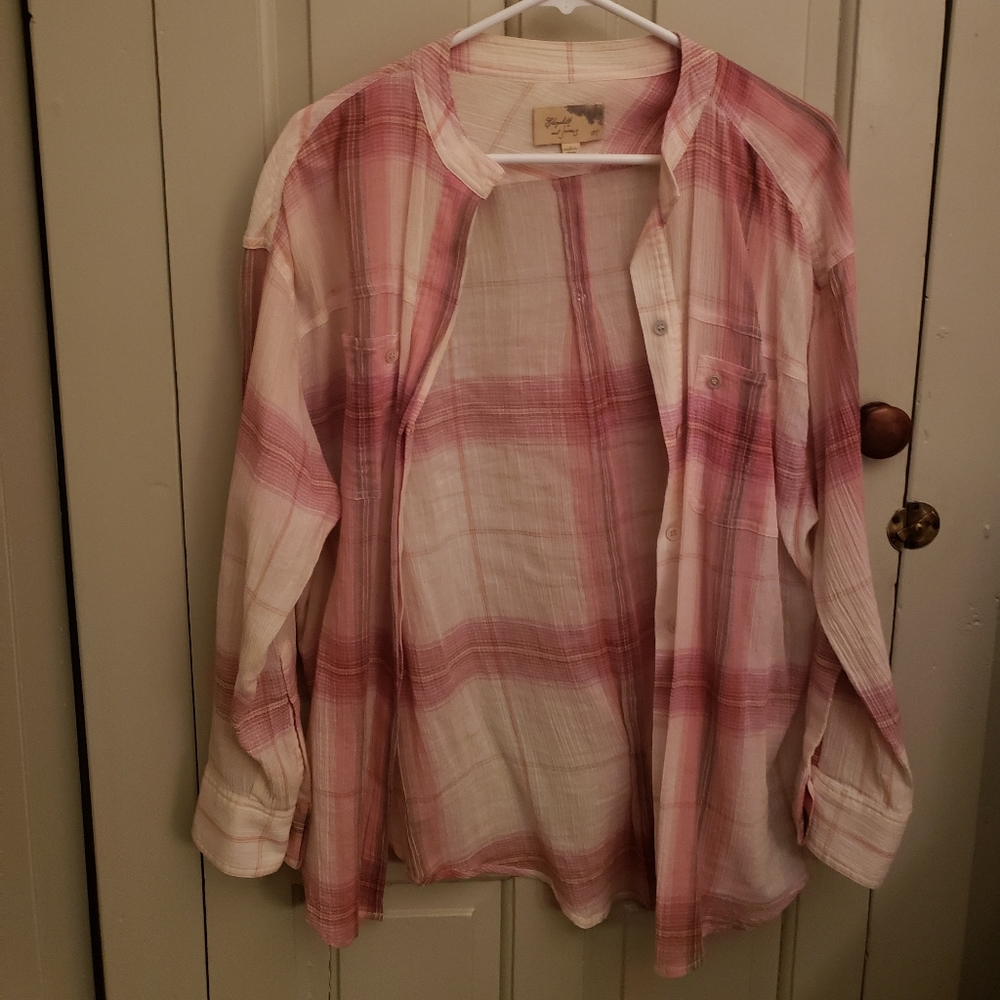 Plaid Elizabeth and James Top Medium